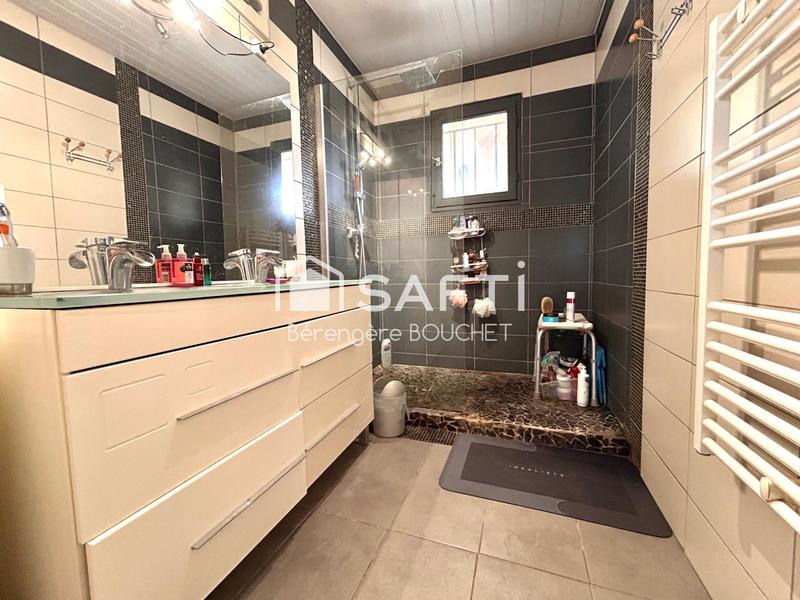 Maison - 110 m² - 5 pièces