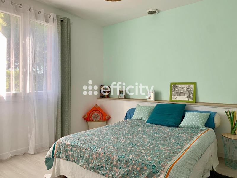 Maison - 169 m² - 6 pièces