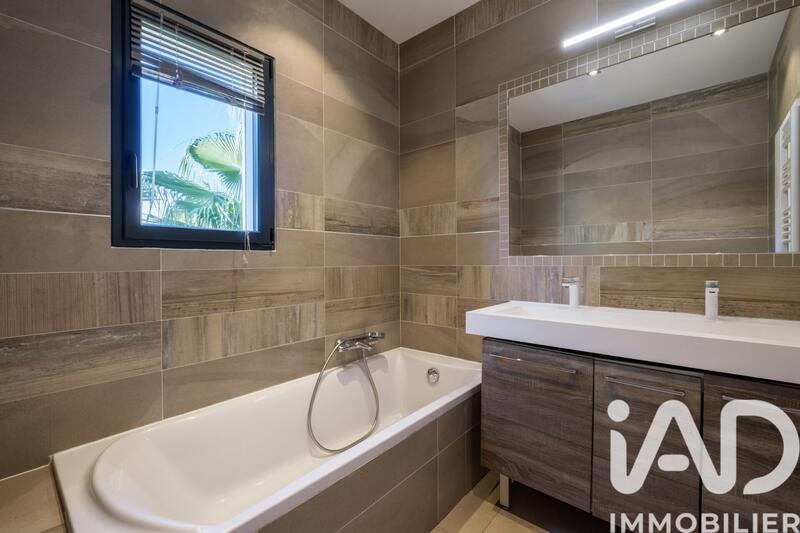 Maison de maîtres - 136 m² - 6 pièces