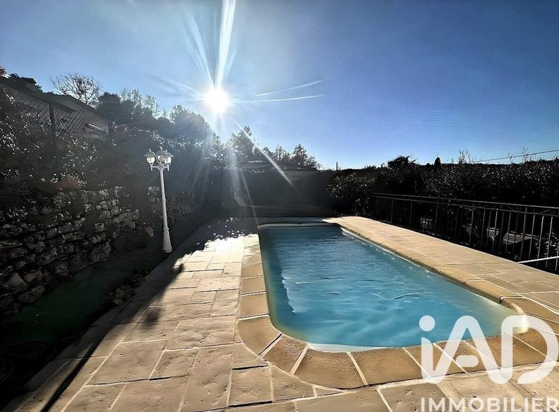 Maison - 147 m² - 6 pièces