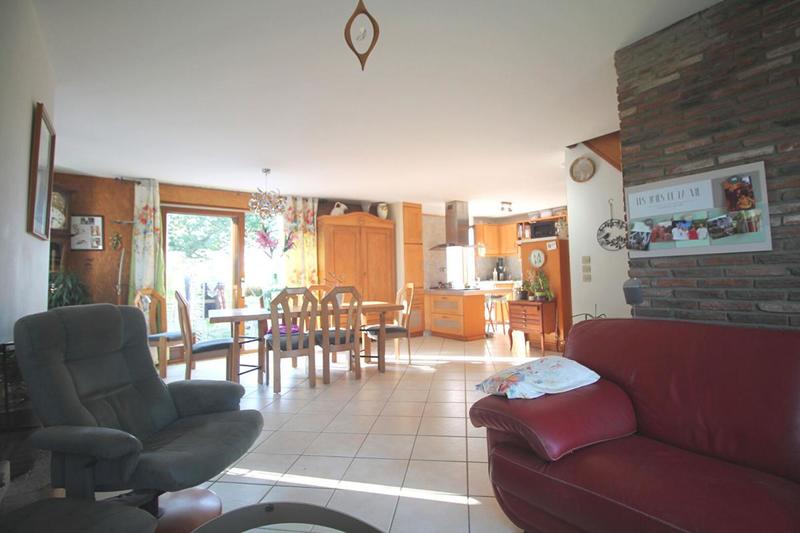 Maison - 136 m² - 8 pièces