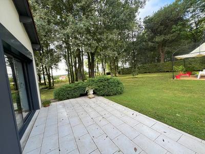 Maison - 270 m² - 12 pièces