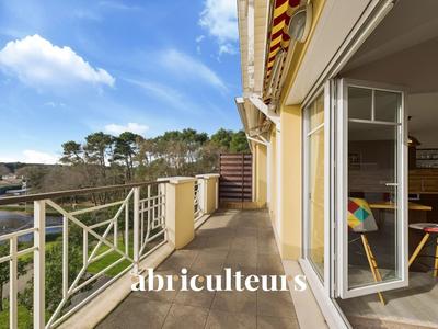 Appartement - 90 m² - 4 pièces