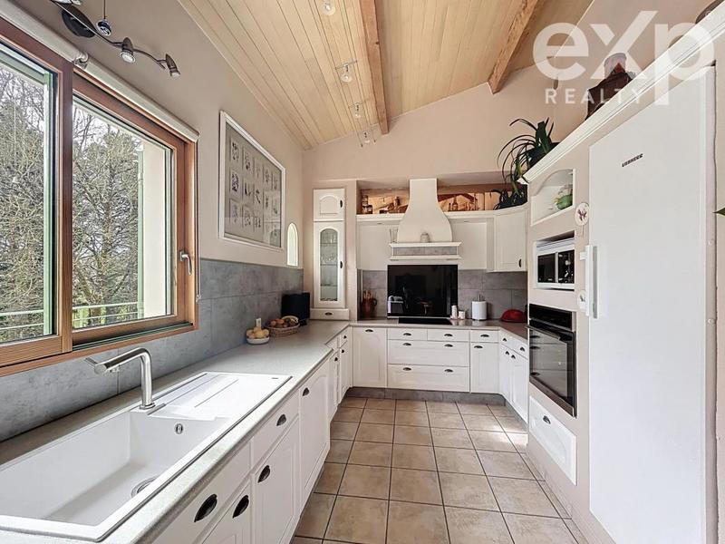 Maison - 177 m² - 6 pièces