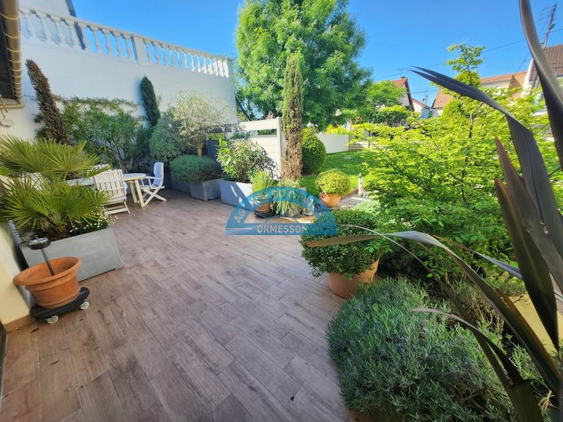 Maison - 165 m² - 6 pièces