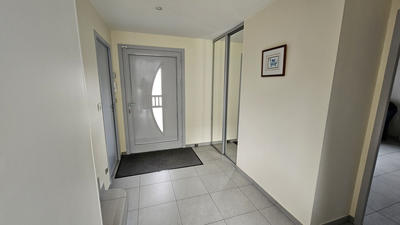 Maison - 200 m² - 7 pièces