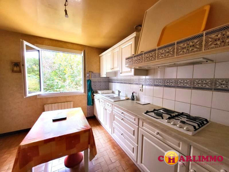 Maison traditionnelle - 92 m² - 5 pièces