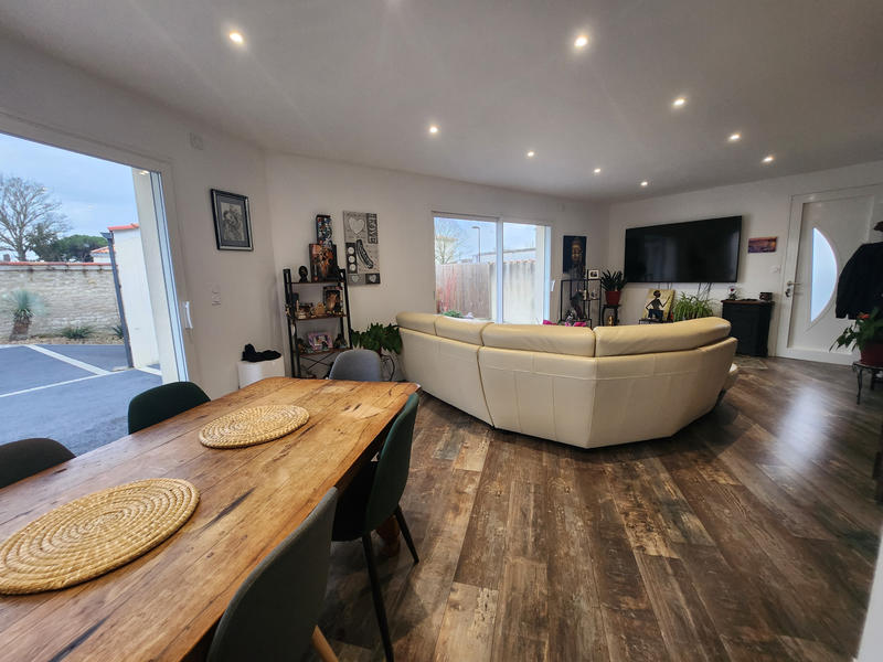 Maison - 153 m² - 7 pièces