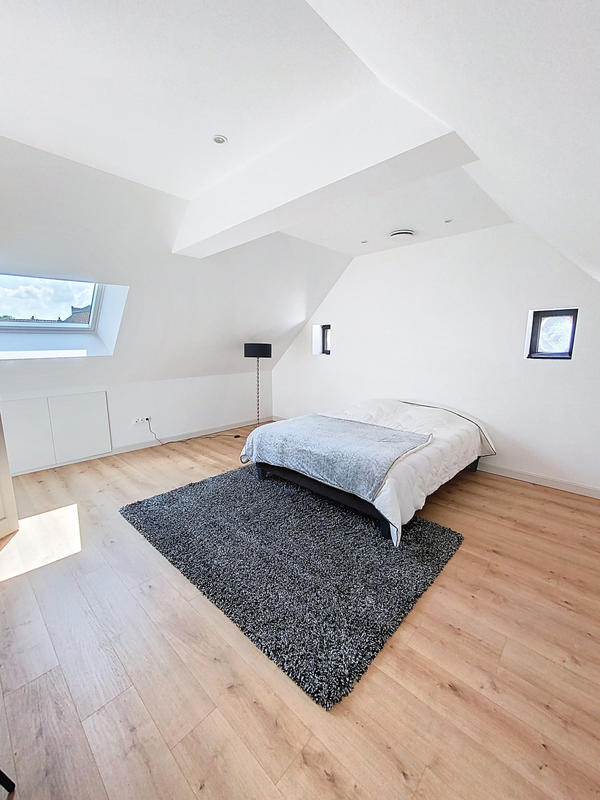 Maison - 183 m² - 5 pièces