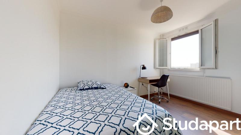 Chambre - 9 m² - 1 pièce