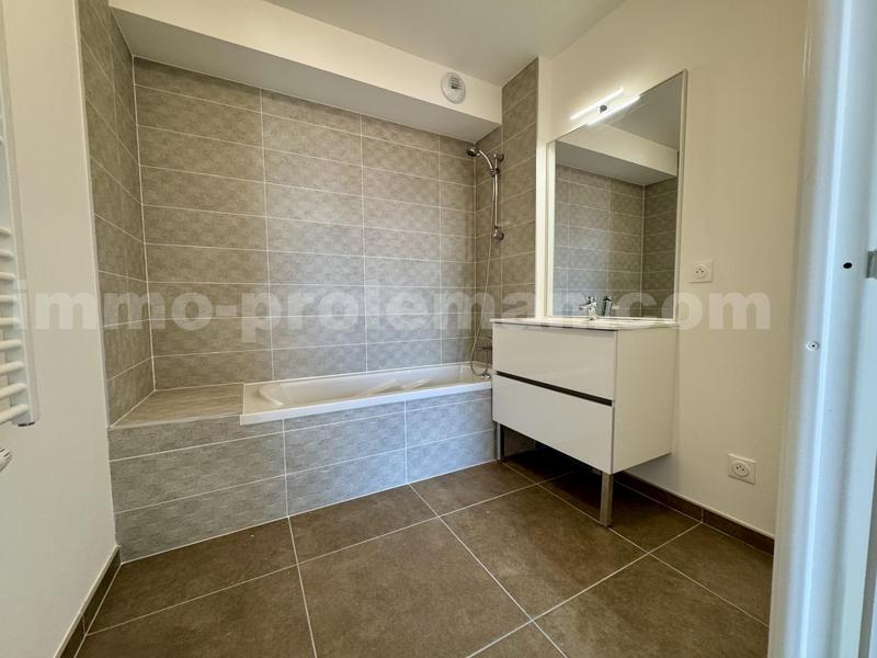 Appartement - 101 m² - 4 pièces