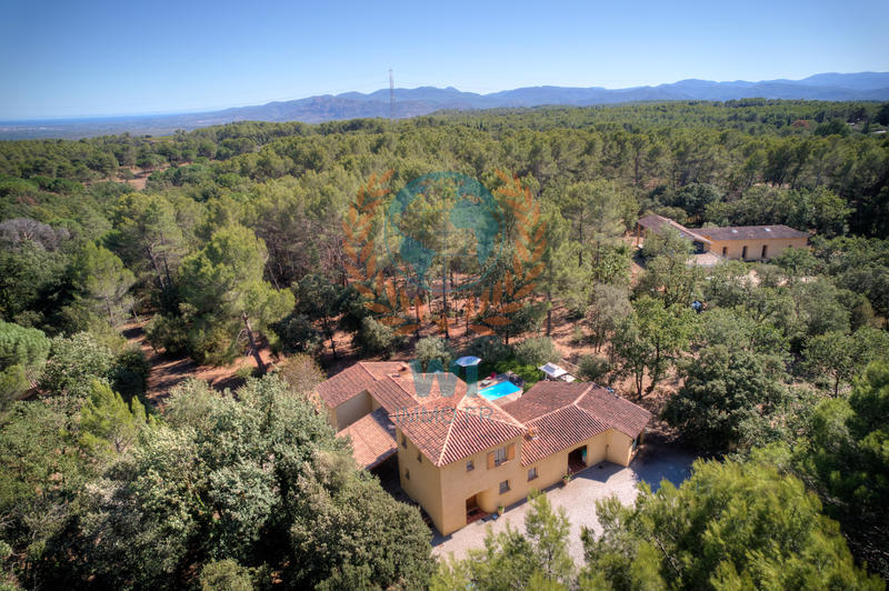 Villa - 160 m² - 5 pièces