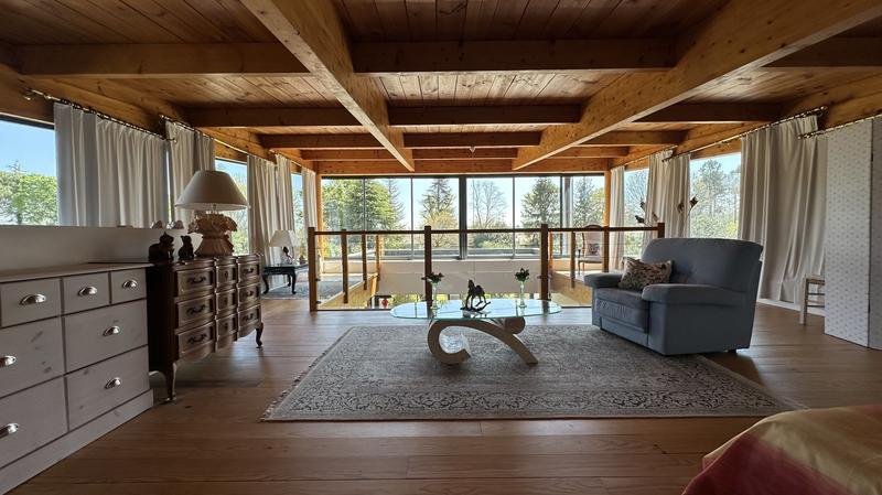 Maison d'architecte - 270 m² - 7 pièces