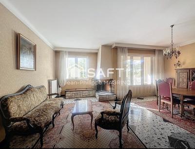 Maison - 160 m² - 5 pièces