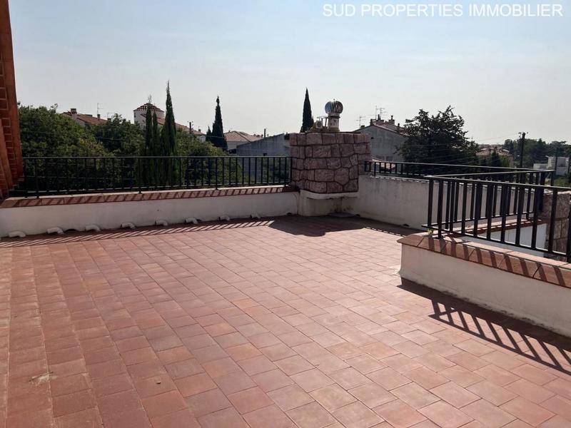 Villa - 247 m² - 7 pièces