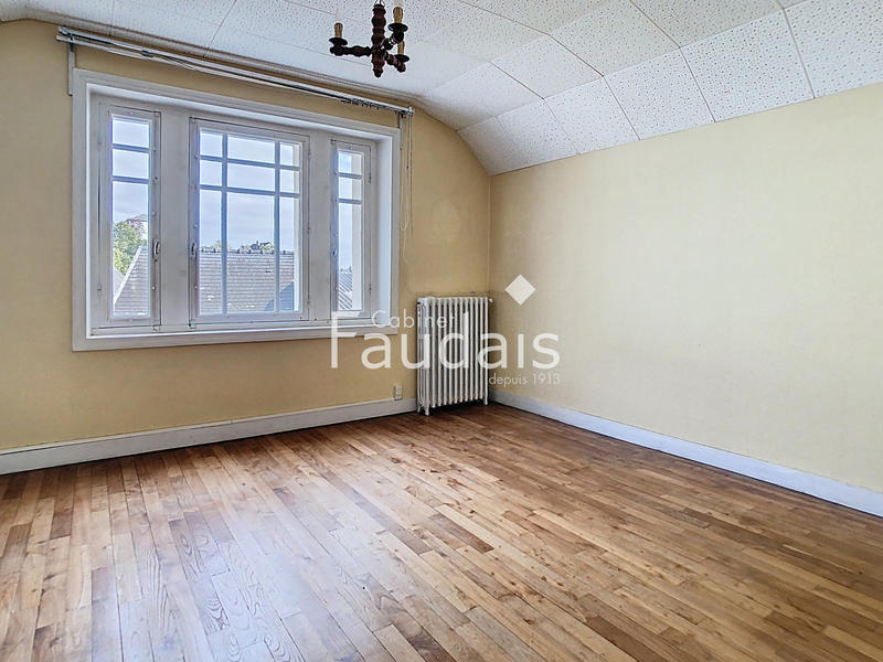 Maison - 145 m² - 6 pièces