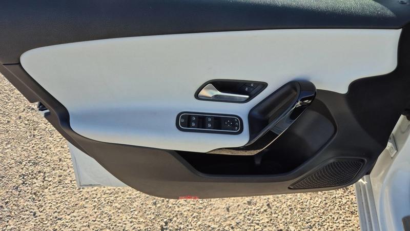 Mercedes Classe a 180 136 Style Line - Première main Entretien constructeur