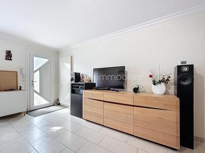 Maison - 104 m² - 5 pièces