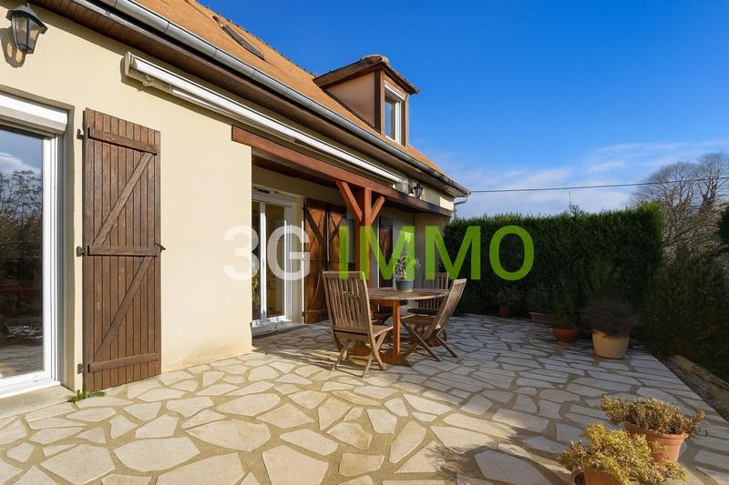 Maison traditionnelle - 140 m² - 6 pièces