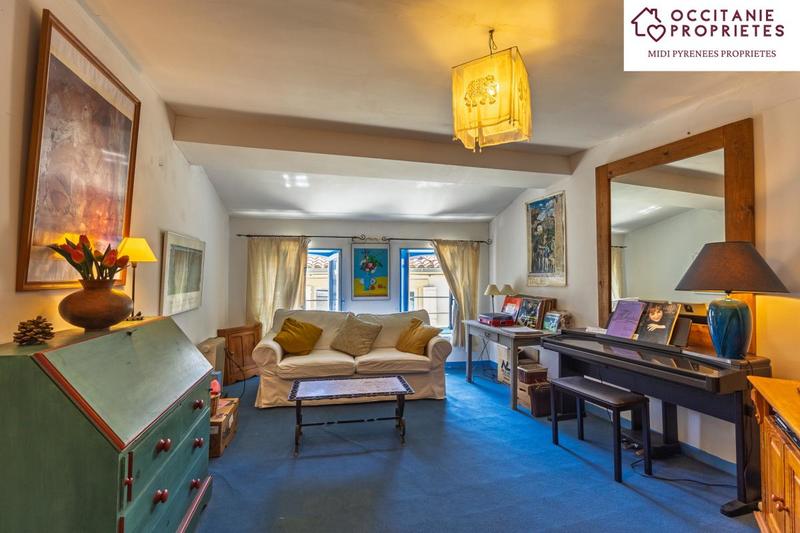 Maison de village - 256 m² - 10 pièces