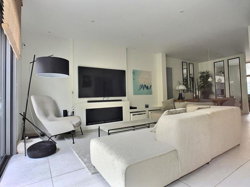 Maison - 170 m² - 6 pièces