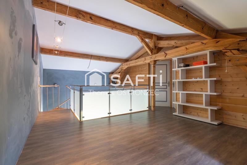 Maison - 180 m² - 6 pièces