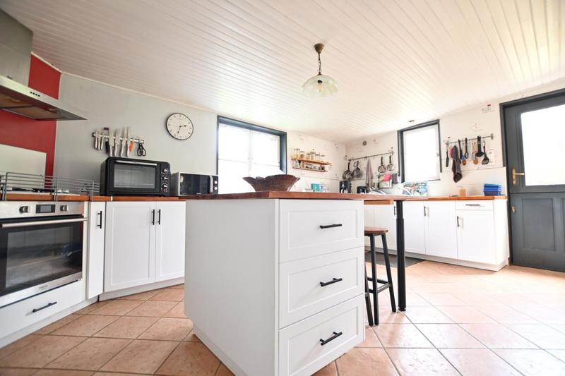 Maison - 110 m² - 4 pièces