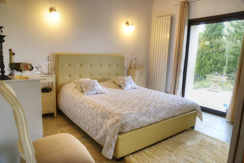 Propriété - 130 m² - 5 pièces