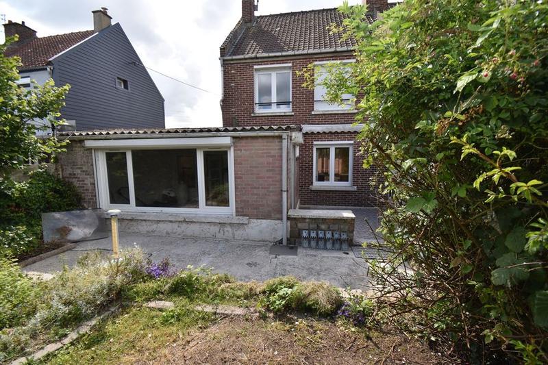 Maison traditionnelle - 90 m² - 5 pièces