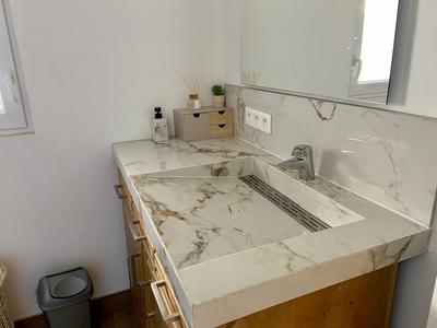 Maison traditionnelle - 97 m² - 2 pièces