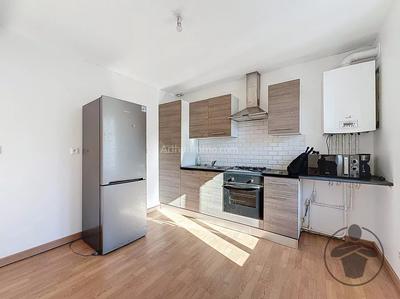 Immeuble - 134 m² - 6 pièces