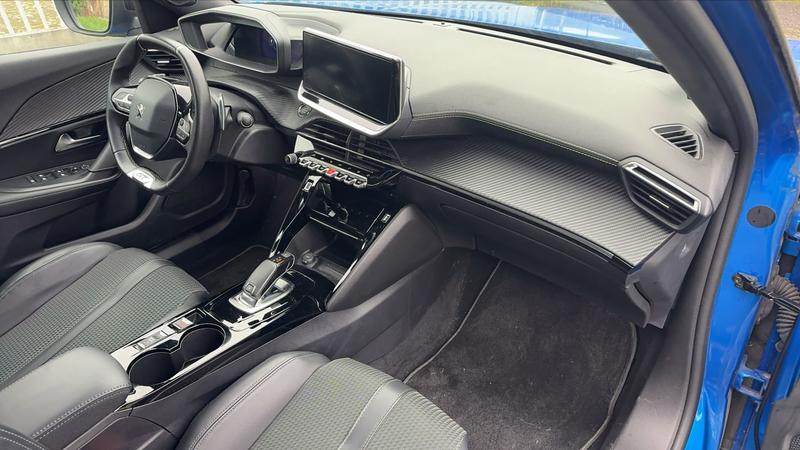 Peugeot 2008 II 1.2 PureTech 130 Eat8 Gt - Automatique Entretien constructeur