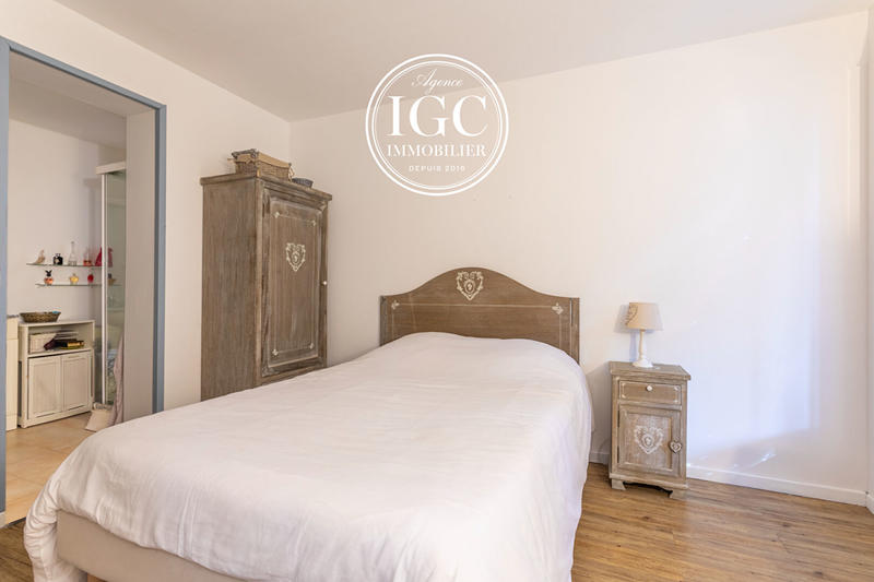 Maison - 180 m² - 5 pièces