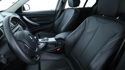 Bmw Série 3 320iA Luxury 184 ch