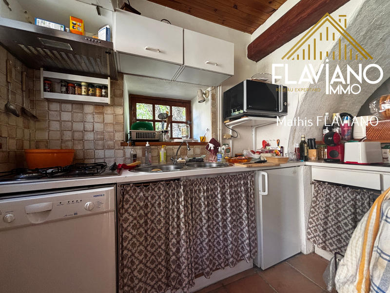 Maison - 804 m² - 12 pièces