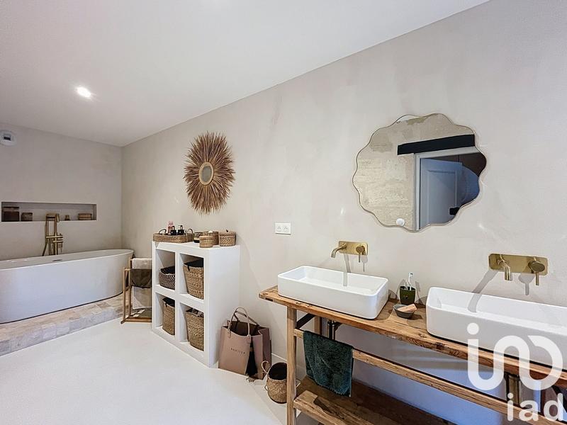 Maison - 167 m² - 7 pièces