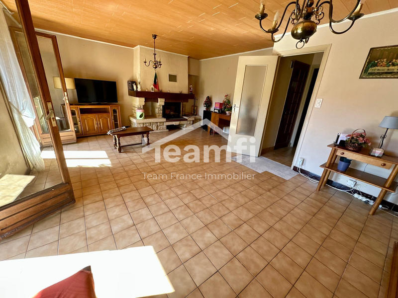 Maison - 140 m² - 7 pièces