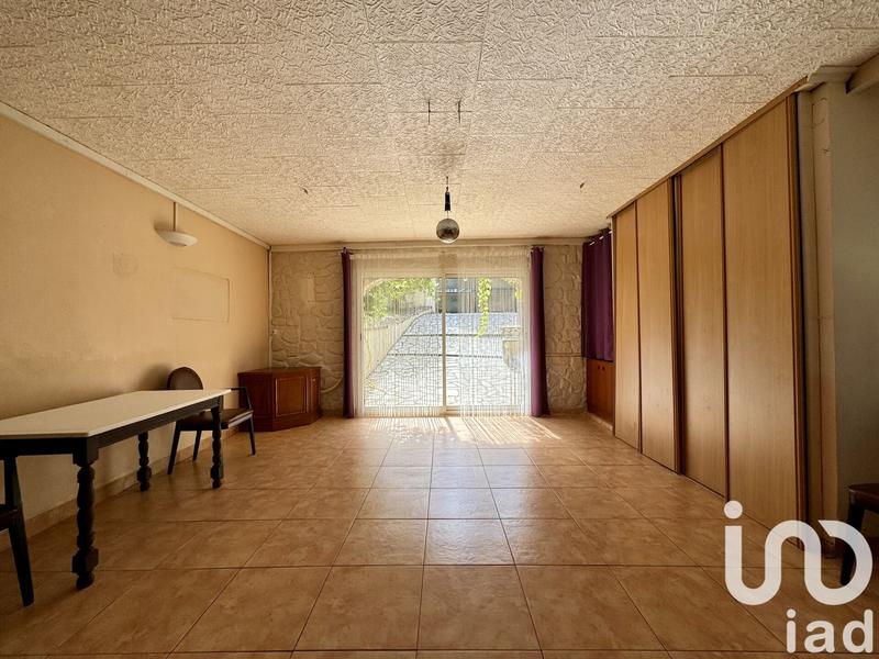 Maison - 300 m² - 8 pièces