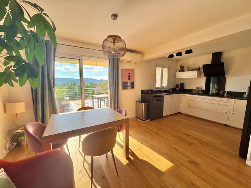 Maison - 76 m² - 4 pièces