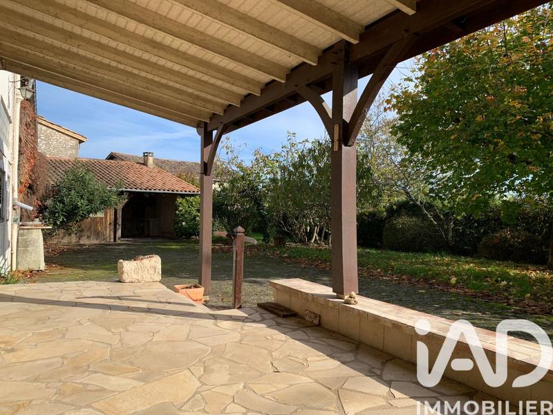 Maison de village - 297 m² - 10 pièces