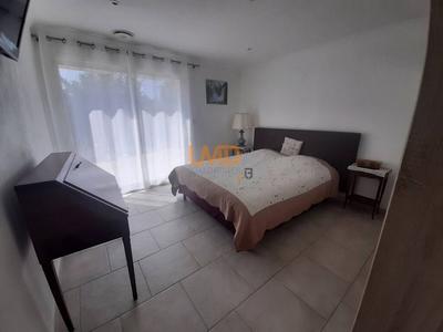 Villa - 153 m² - 5 pièces