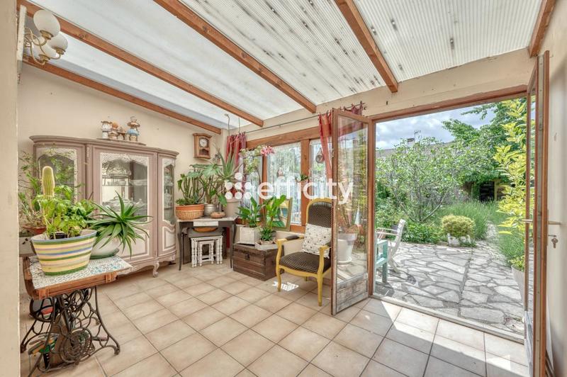 Maison - 153 m² - 8 pièces