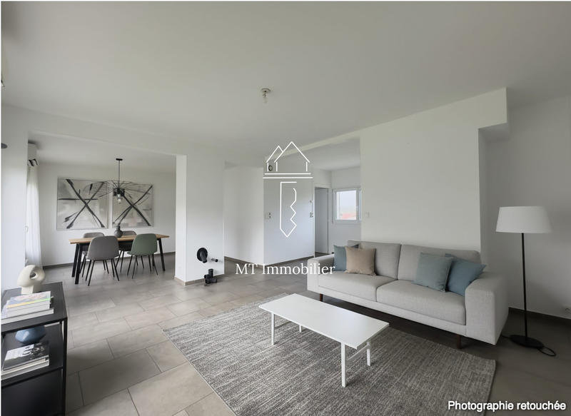 Maison - 94 m² - 5 pièces