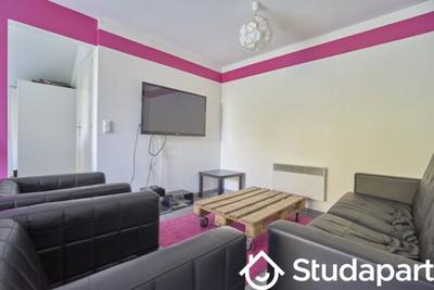 Chambre - 15 m² - 1 pièce