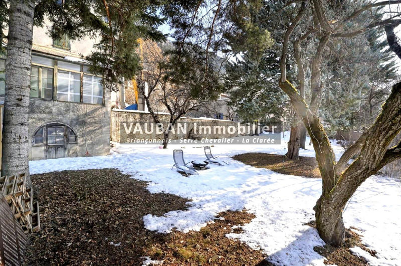 Maison - 400 m² - 20 pièces