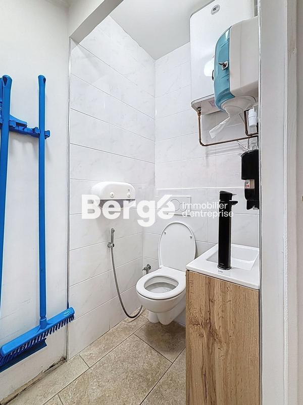 Local commercial - 77 m²