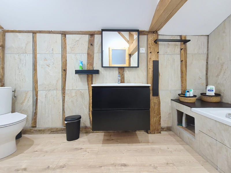 Maison - 270 m² - 11 pièces