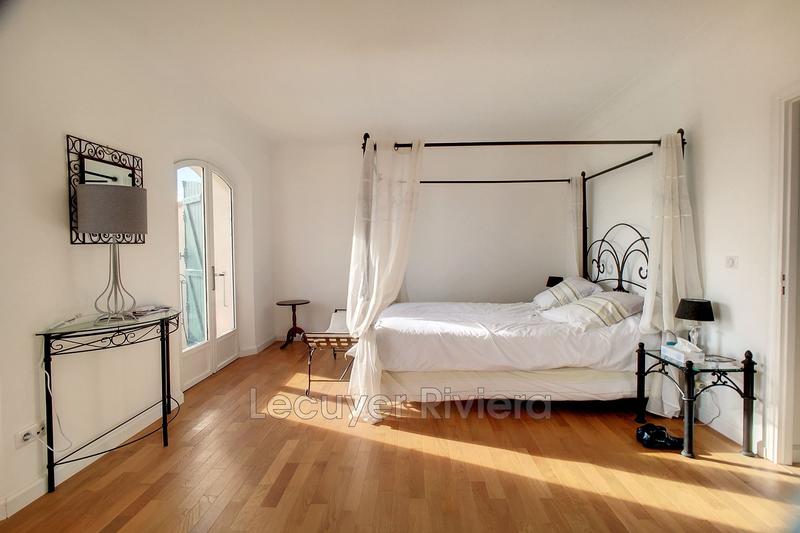 Maison - 288 m² - 6 pièces