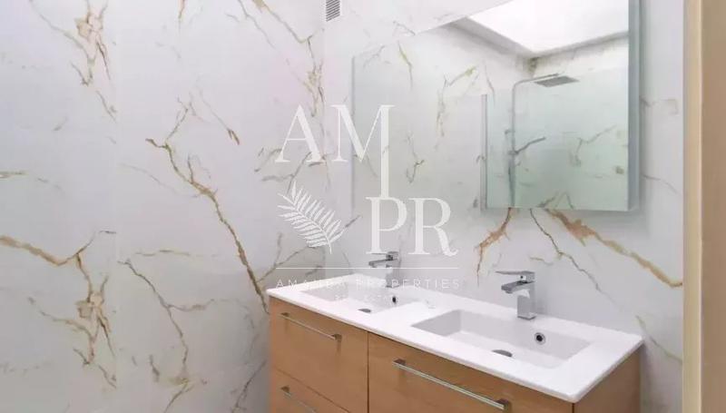 Appartement - 153 m² - 4 pièces