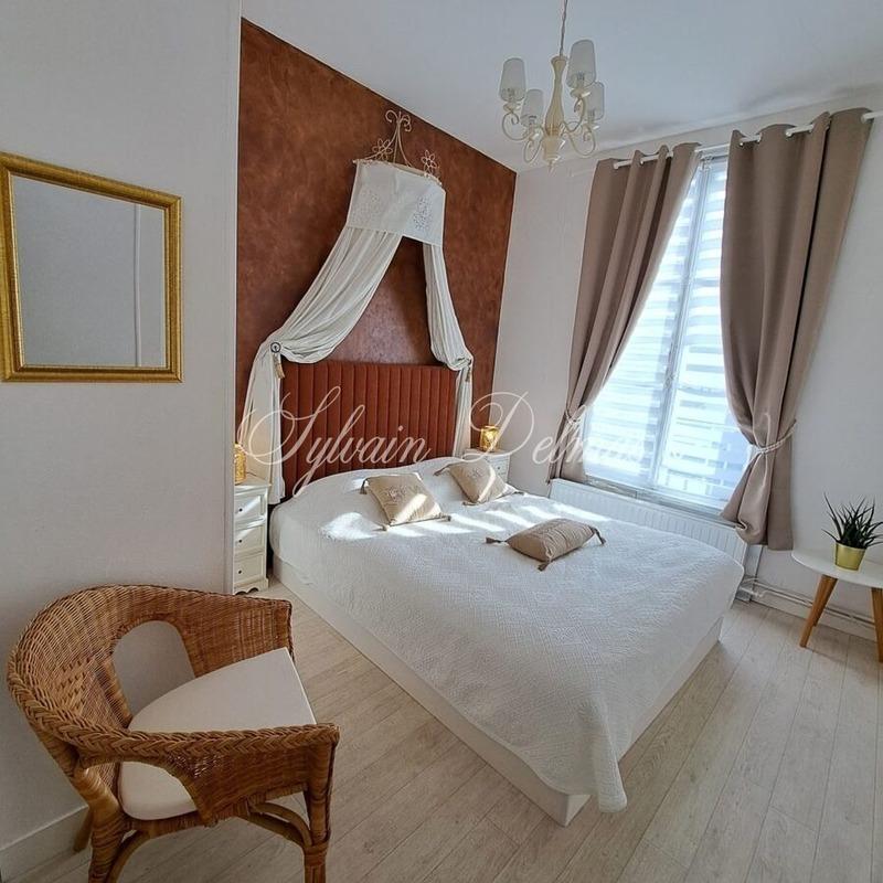 Château - 2 000 m² - 50 pièces